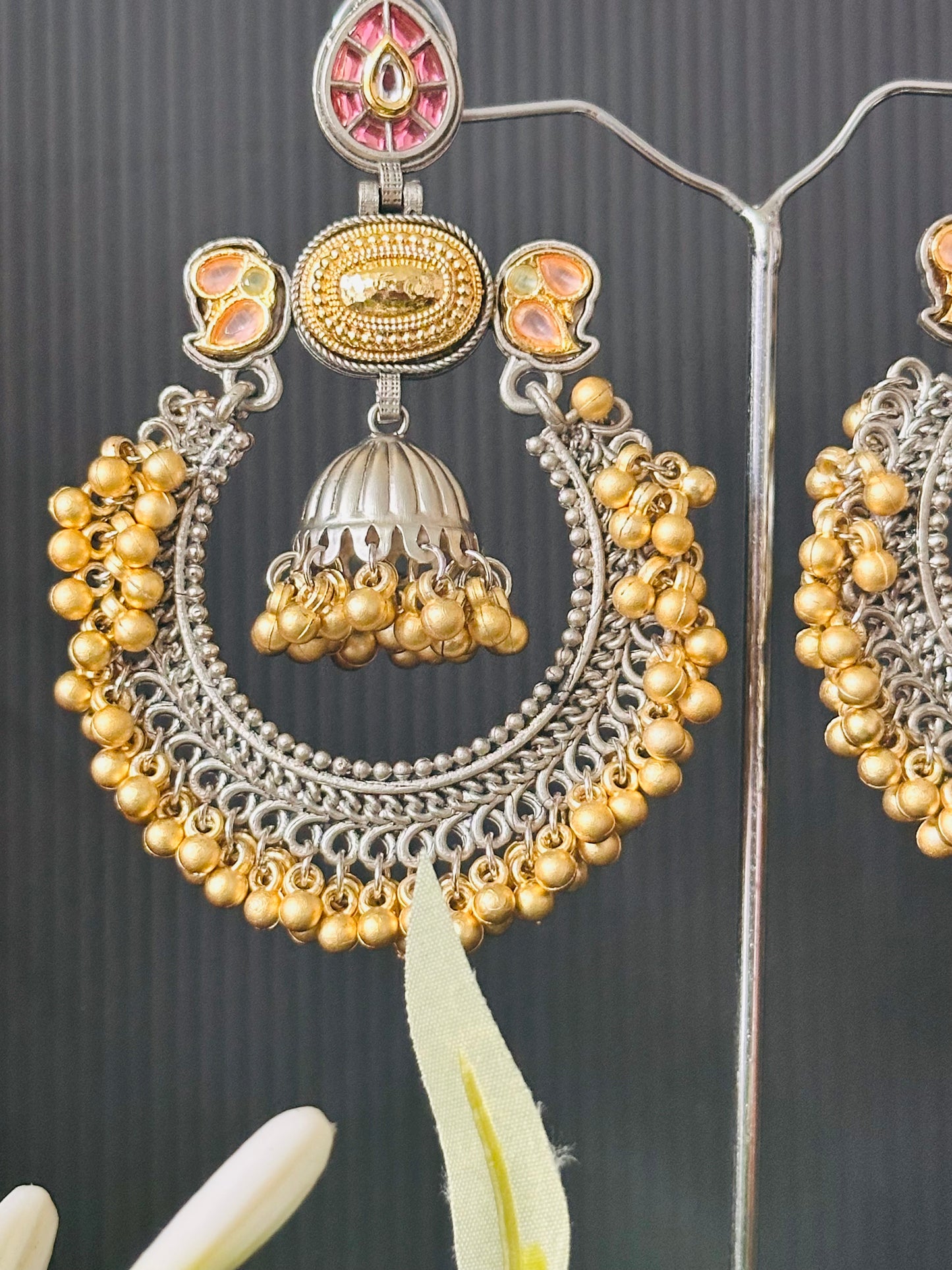 Kashmiri Kundan